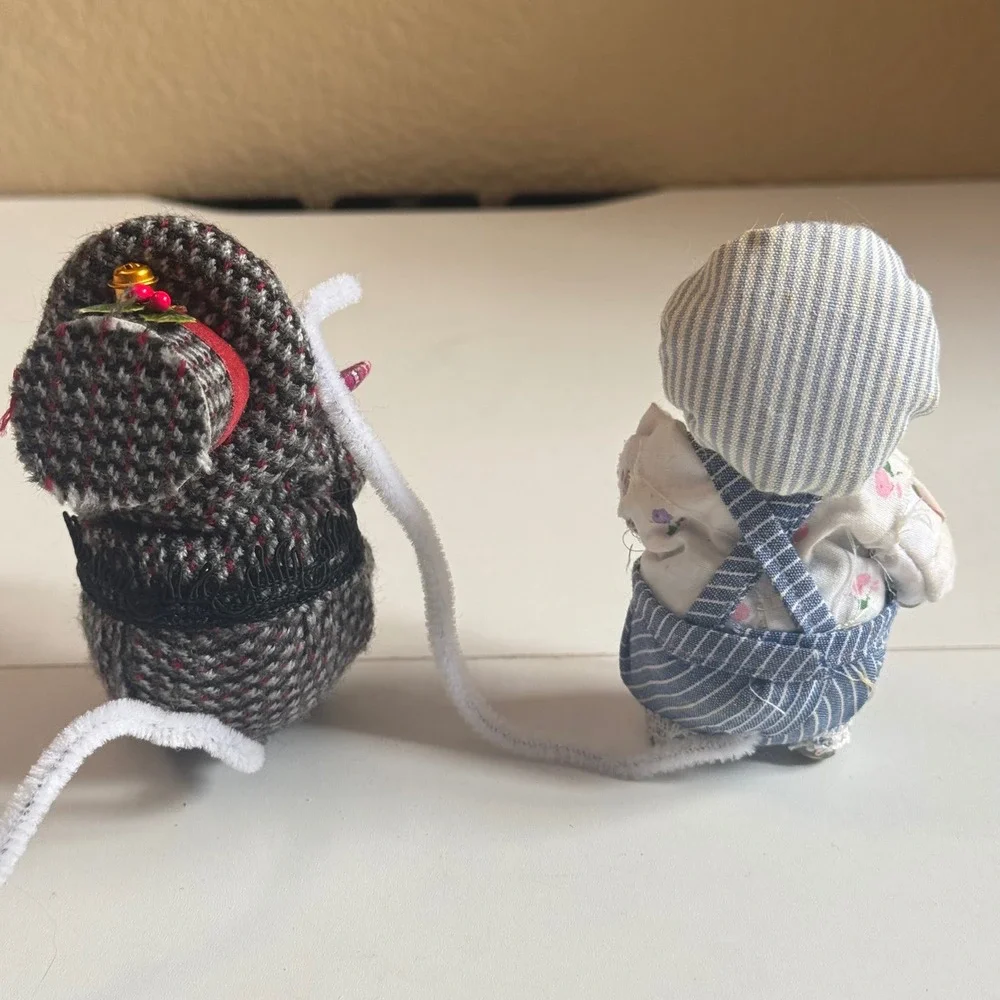 Vintage Christmas Mouse Figurines Set of 2 Festive Grey Mice Holiday Decor 4in